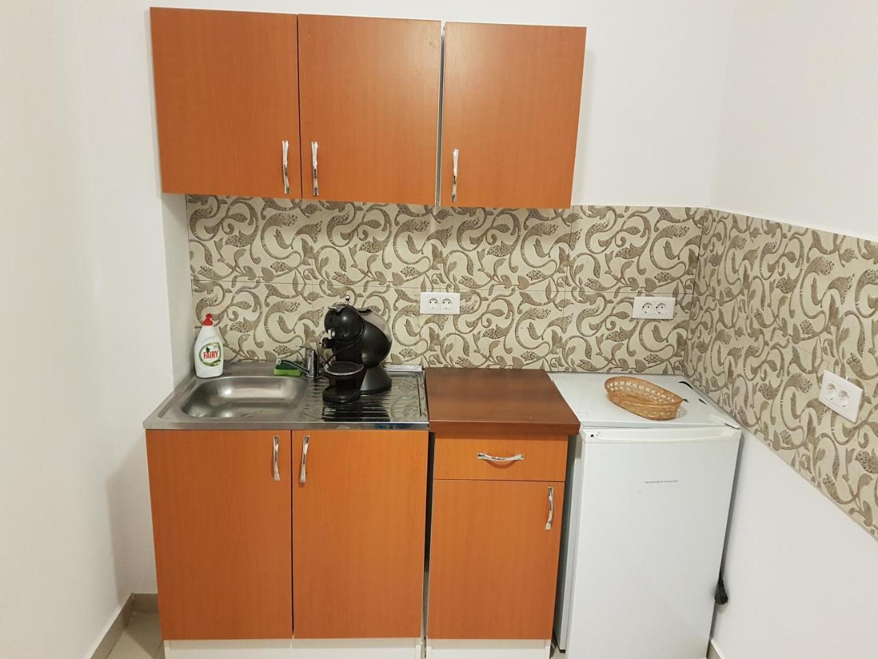 Rent Holding Apartments Iasi Esterno foto